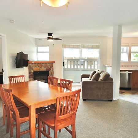 Bear Lodge Two Bedroom By Mva Whistler Exterior photo